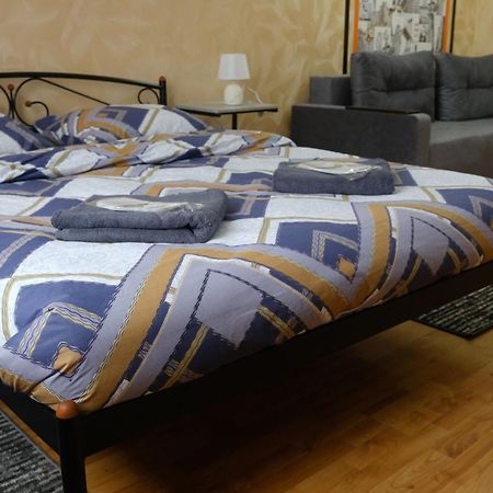 Uneed Rooms: Sky เคียฟ ภายนอก รูปภาพ